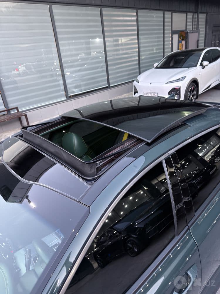 Kia stinger 2023 3.3 turbo — 5