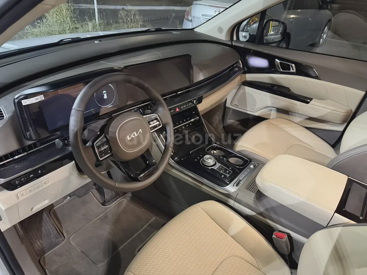 Kia Carnival 2022 — 5