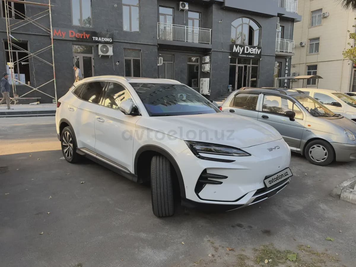BYD Song Plus EV Champion 2023 — 1