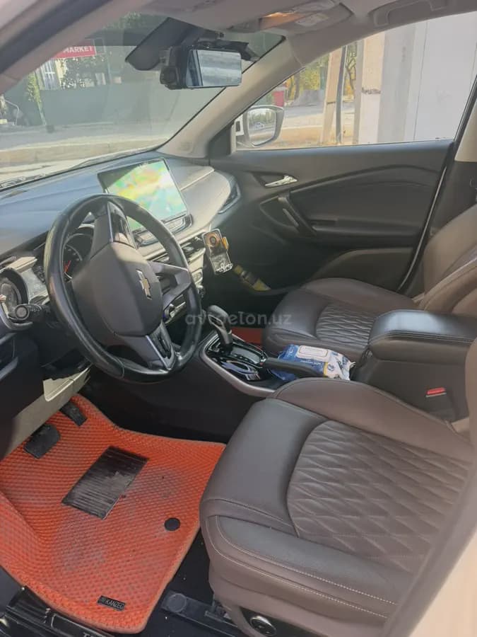 Chevrolet Tracker, 3 позиция 2023 — 2