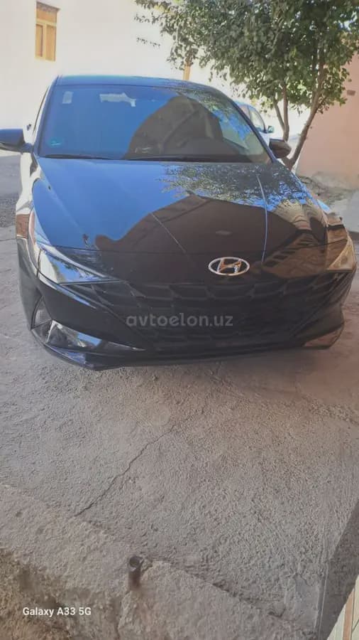 Hyundai Elantra 2021 — 2