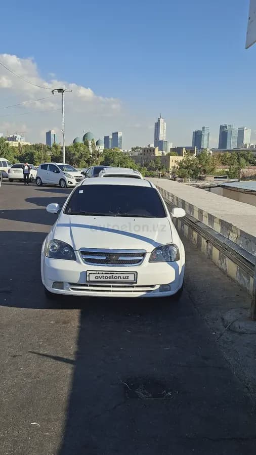 Chevrolet Lacetti, 1 позиция 2010 — 1
