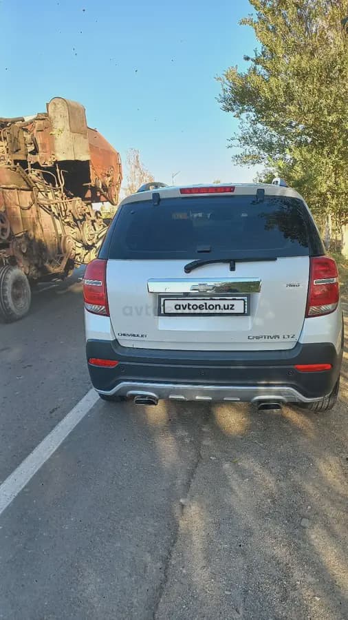 Chevrolet Captiva, 4 позиция 2013 — 2