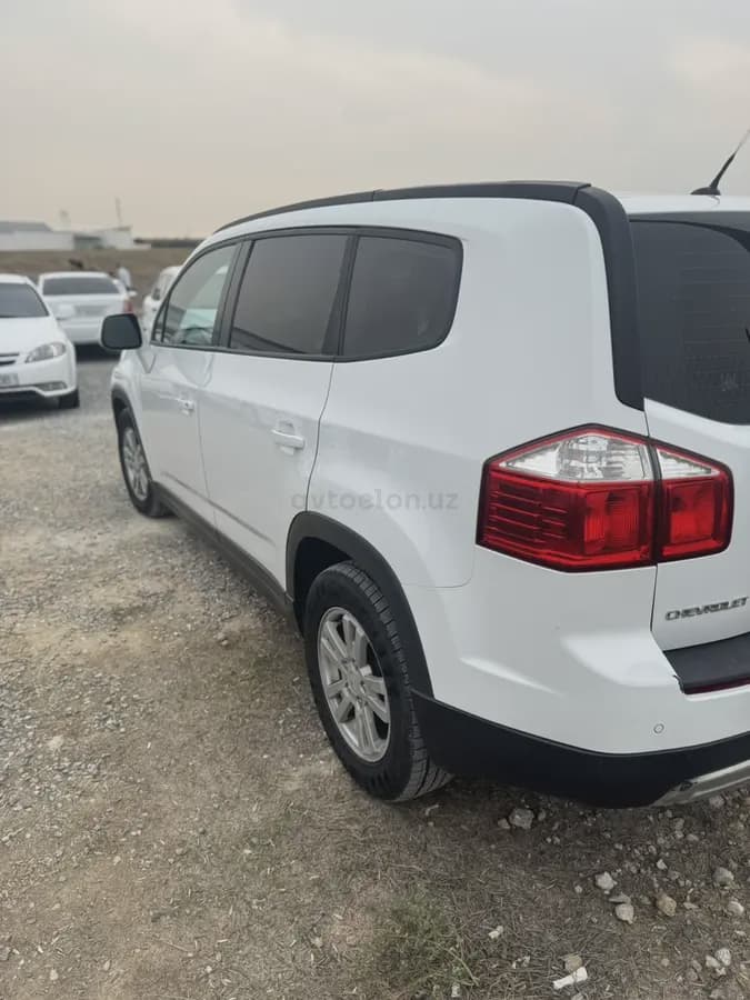 Chevrolet Orlando, 1 позиция 2014 — 5