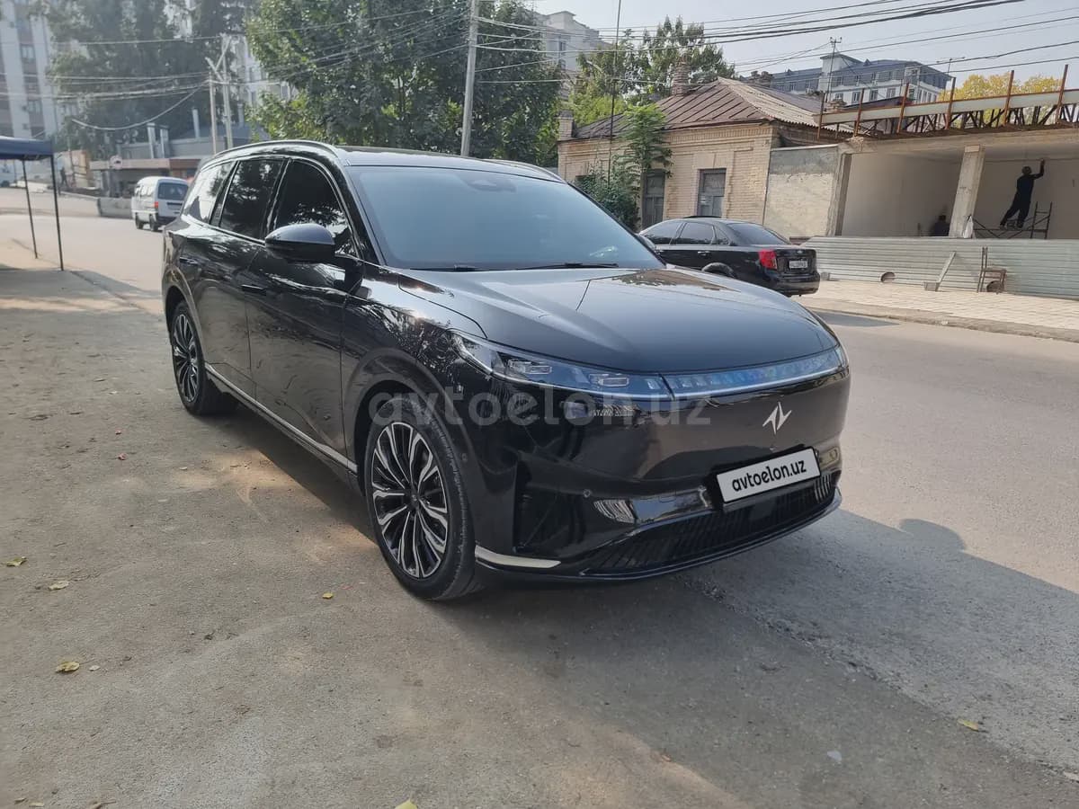 Dong Feng EP 008 2025 — 1