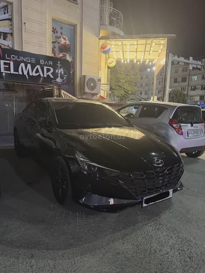 Hyundai Elantra 2021 — 2