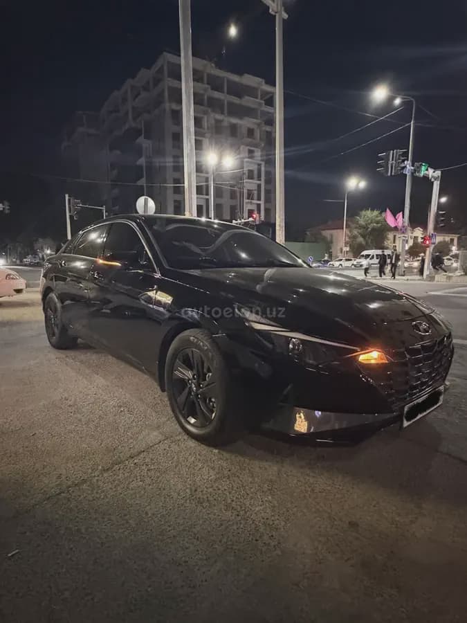 Hyundai Elantra 2021 — 4
