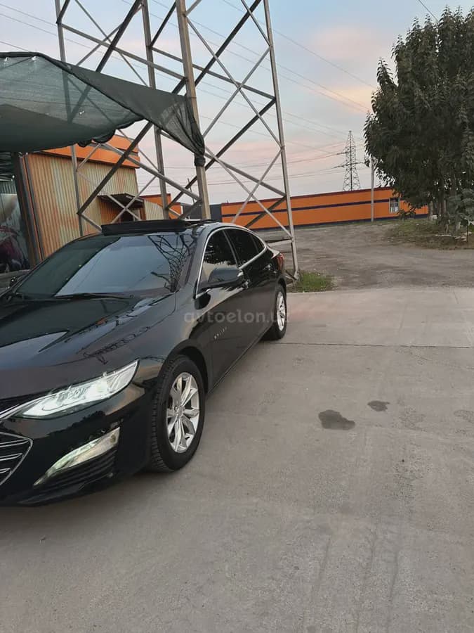 Chevrolet Malibu 2 2018 — 2