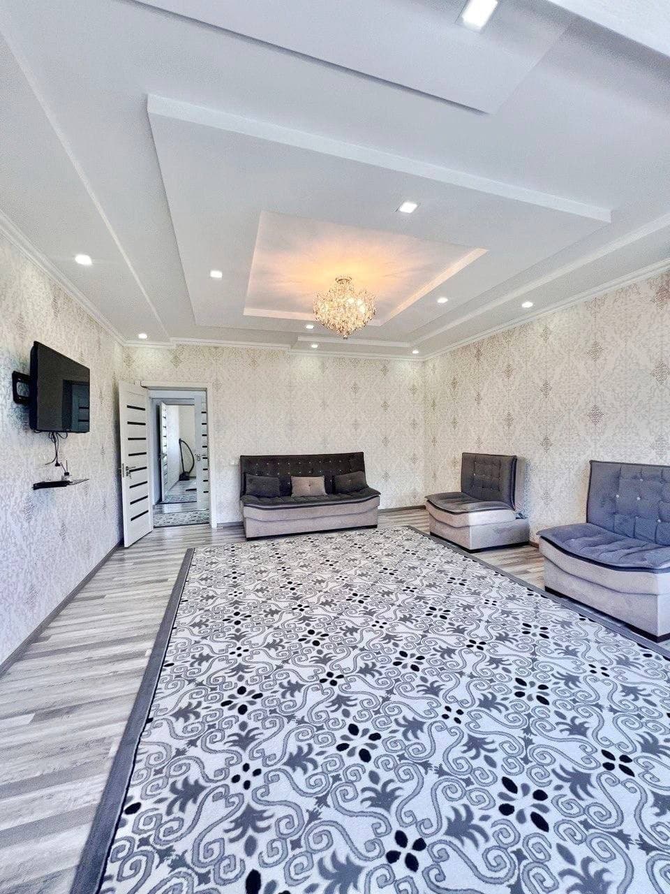 Срочно! Продажа 3-комнатной квартиры на Дружбе Народов, 73 м², 3 этаж, евроремонт, мебель и техника, y.e.125 000 — 2