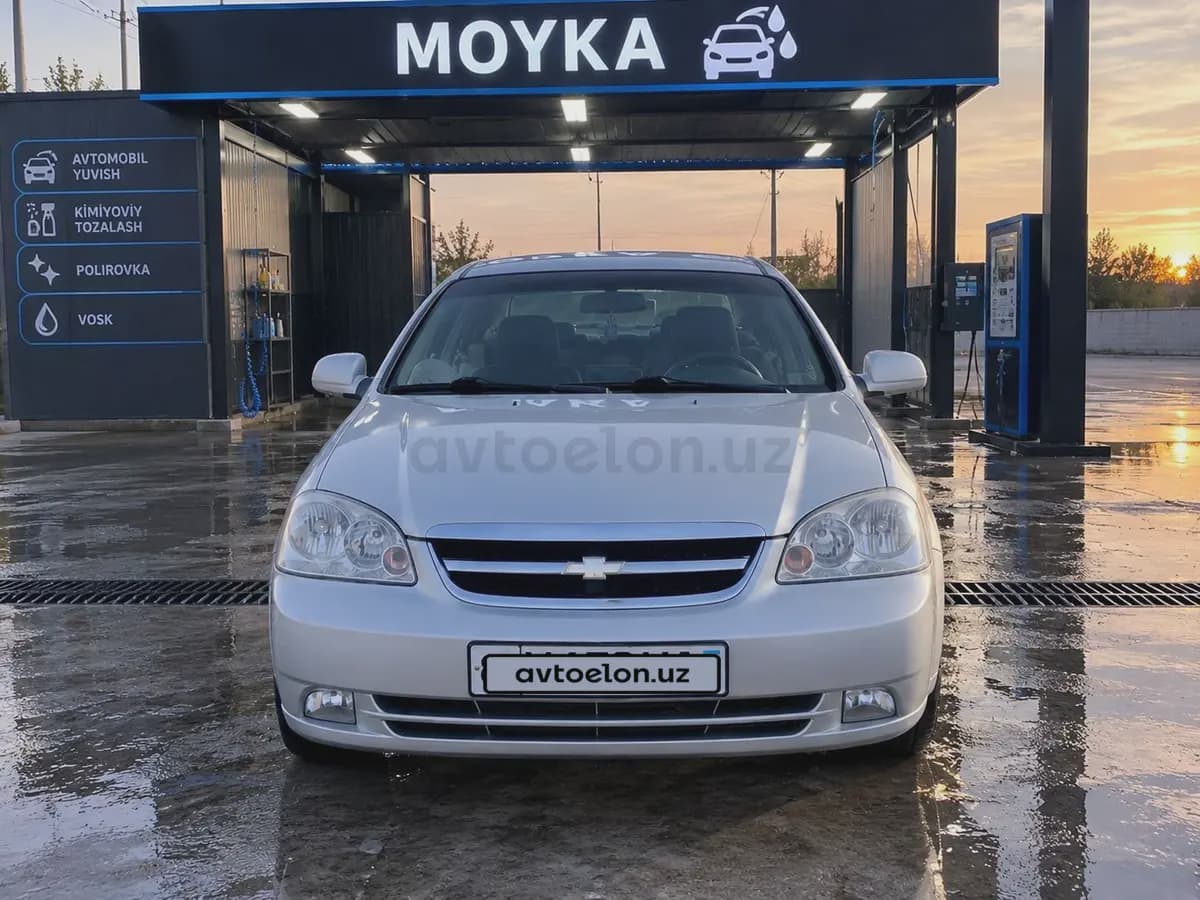 Chevrolet Lacetti, 1 позиция Газ-бензин 2012 — 1
