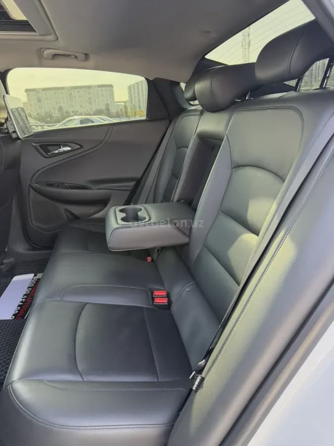 Chevrolet Malibu 2 2018 — 3
