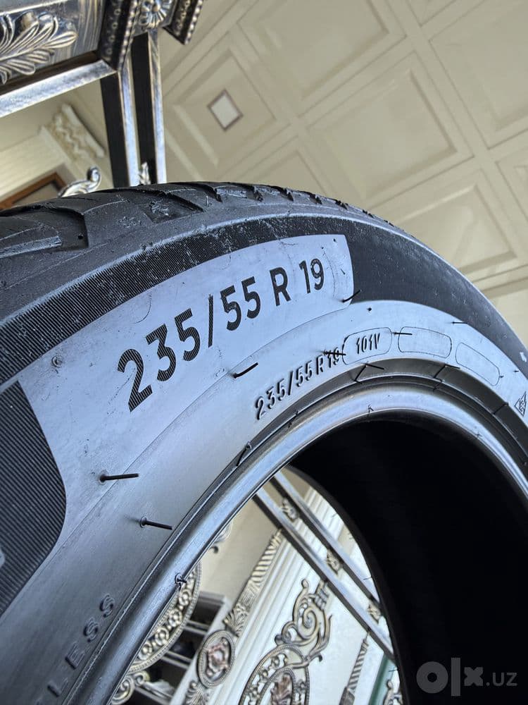 Michelin balon sotiladi 235/55/19 — 4