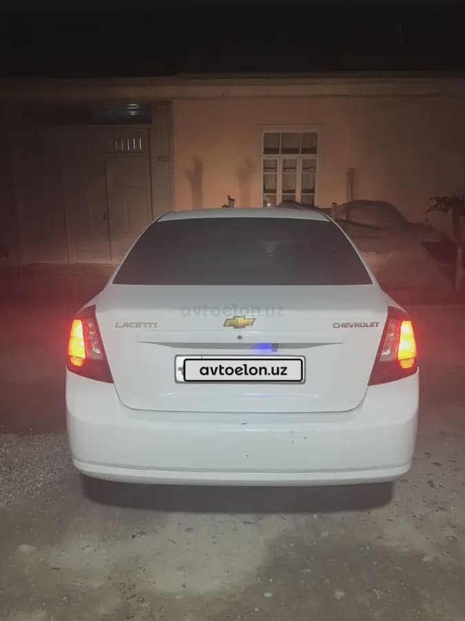 Chevrolet Lacetti, 2 позиция 2012 — 4