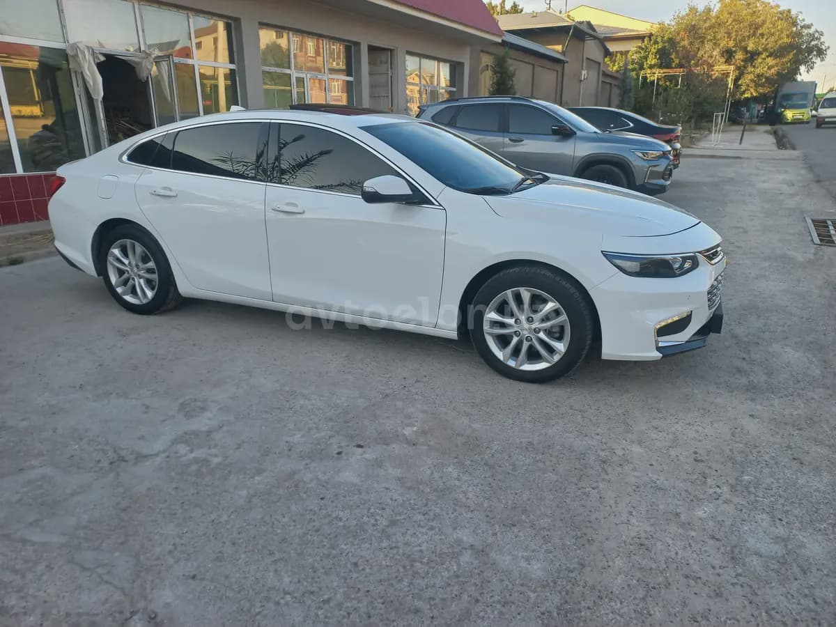 Chevrolet Malibu 2 2018 — 2