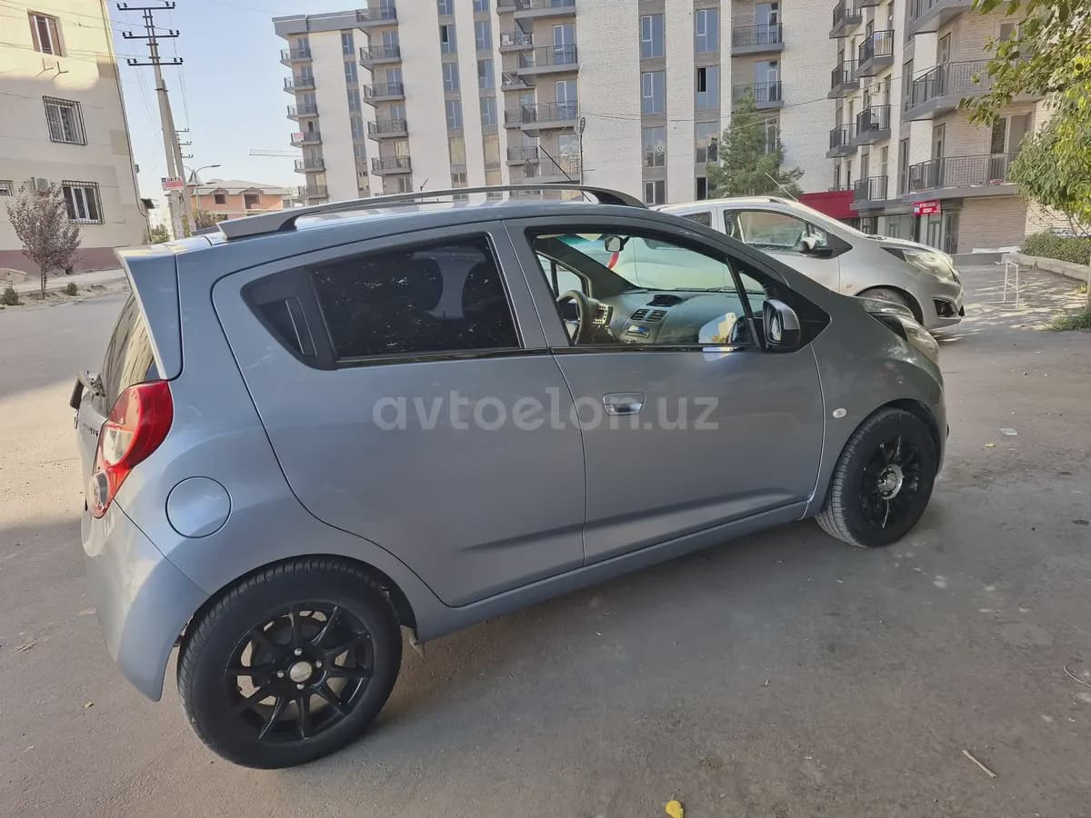 Chevrolet Spark, 4 позиция 2015 — 3