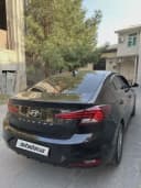 Hyundai Elantra 2020