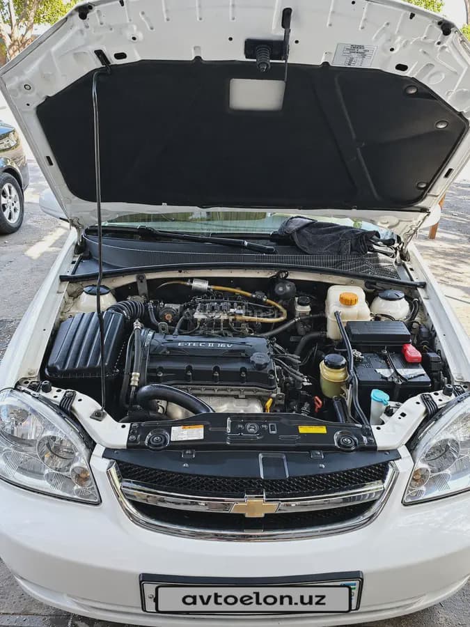 Chevrolet Lacetti, 3 позиция 2013 — 3