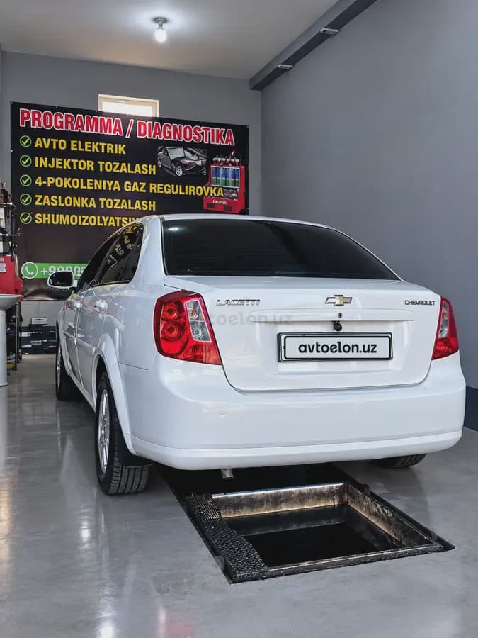 Chevrolet Lacetti, 3 позиция 2013 — 4