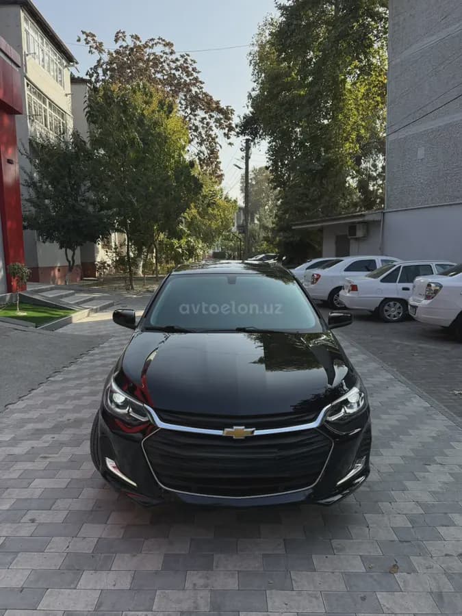 Chevrolet Onix 2025 — 1