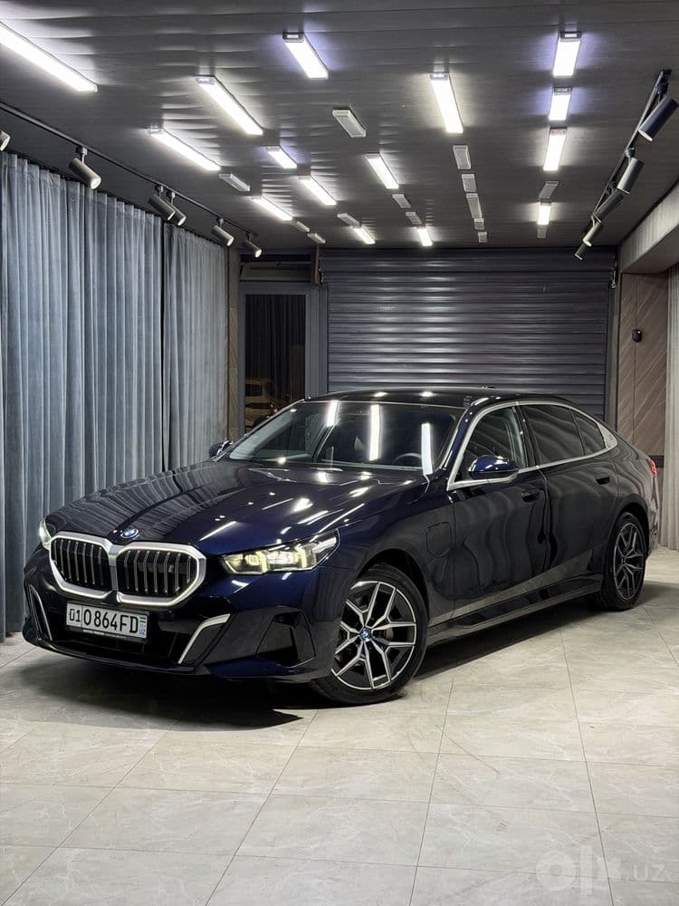 BMW i5 35L m sport 2025 yil 12.000 km yurgan kraska toza — 1