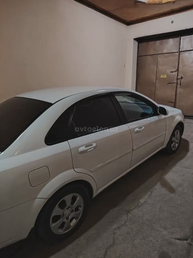 Chevrolet Lacetti, 1 позиция 2010 — 5