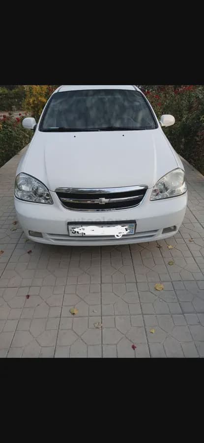 Chevrolet Lacetti, 1 позиция Газ-бензин 2010 — 1