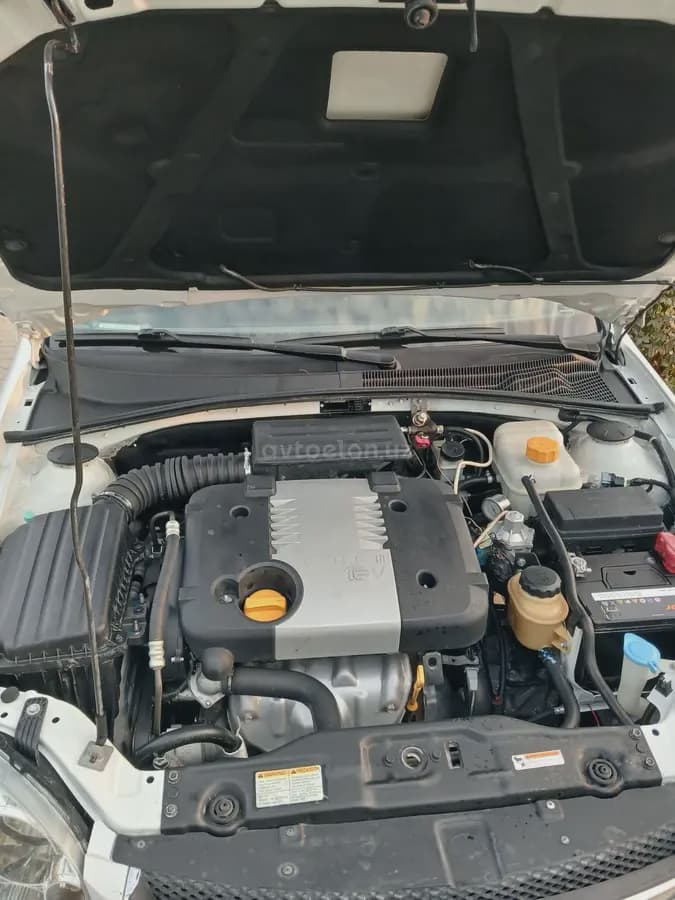 Chevrolet Lacetti, 1 позиция Газ-бензин 2010 — 4
