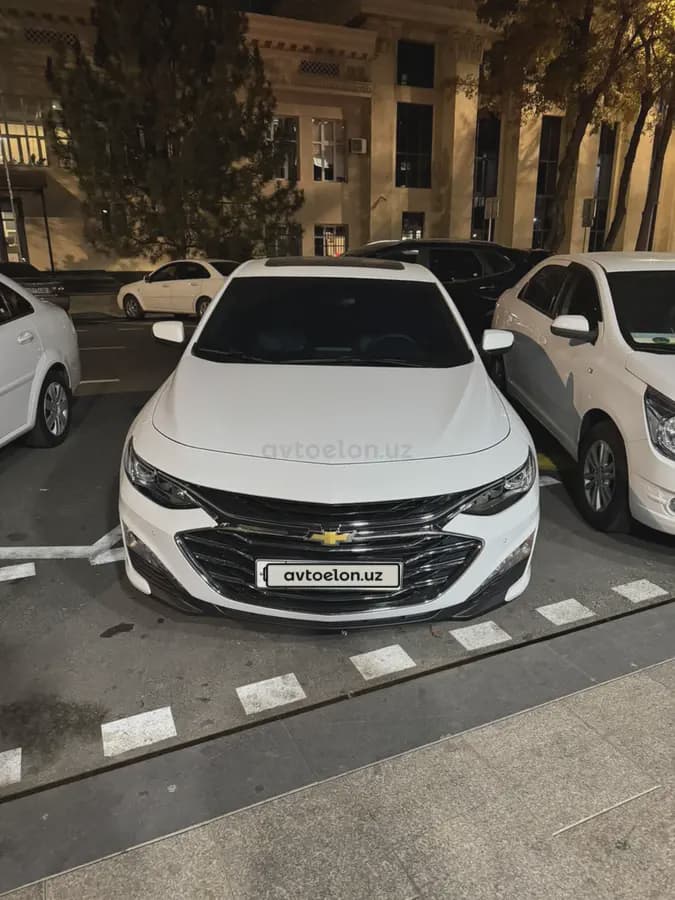 Chevrolet Malibu 2 2022 — 1