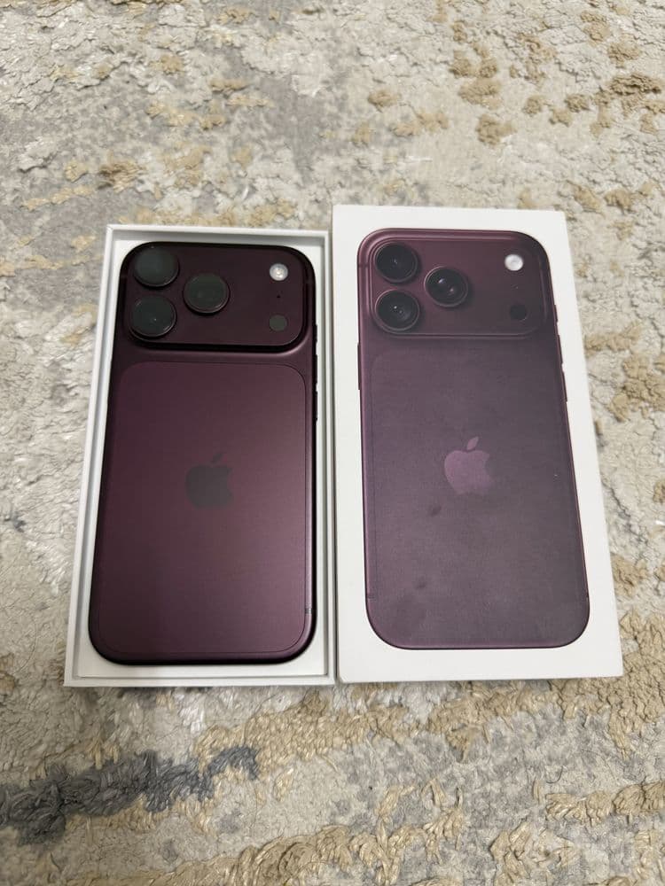 Iphone 18 pro burgundy — 1