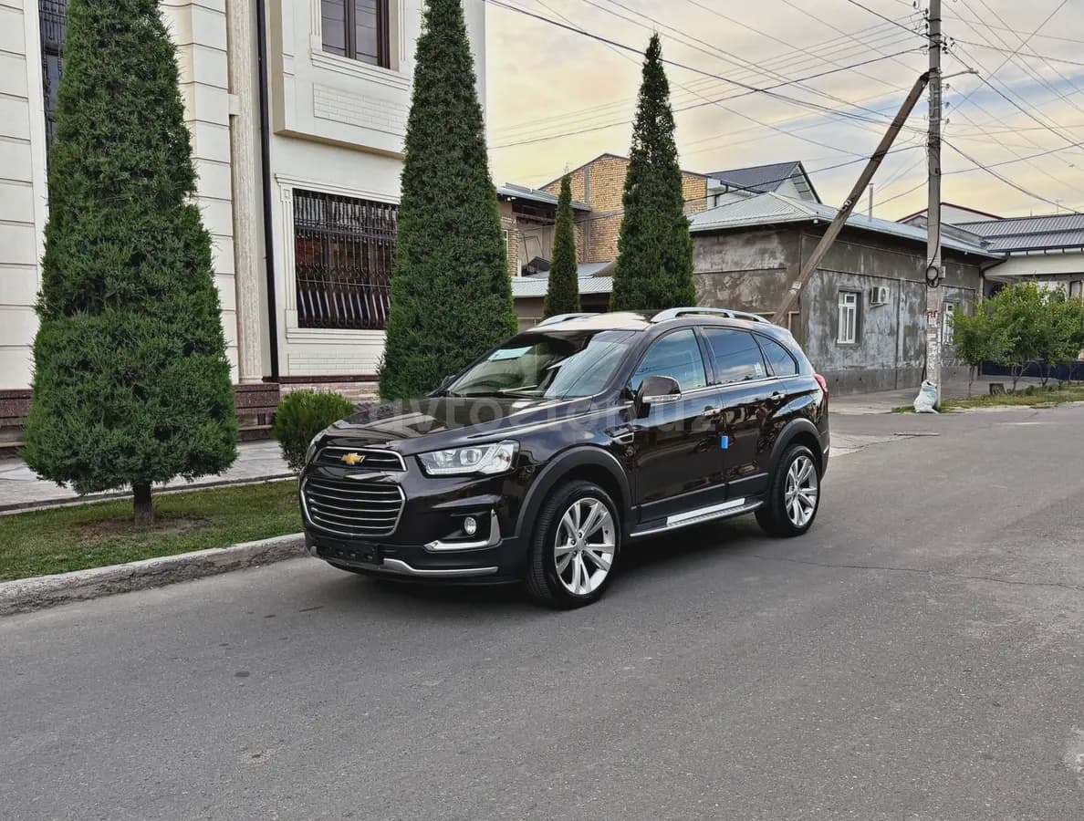 Chevrolet Captiva, 4 позиция 2017 — 2