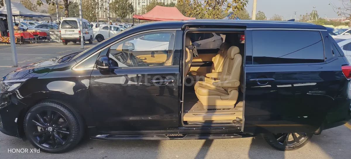 Kia Carnival 2019 — 3