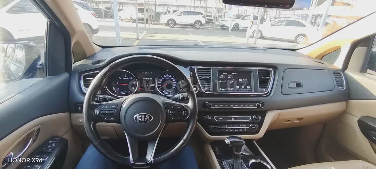 Kia Carnival 2019 — 4