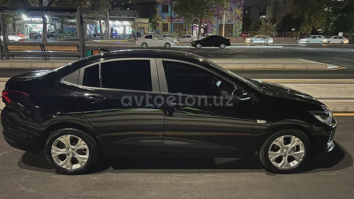 Chevrolet Onix 2025 — 1