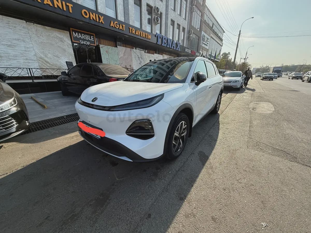Changan UNI-E 2026 — 1