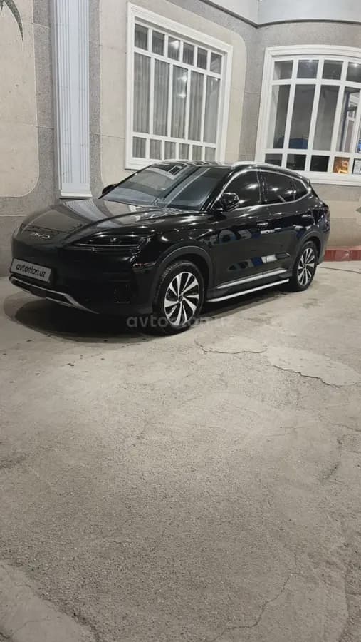 BYD Song Plus EV Champion 2023 — 1
