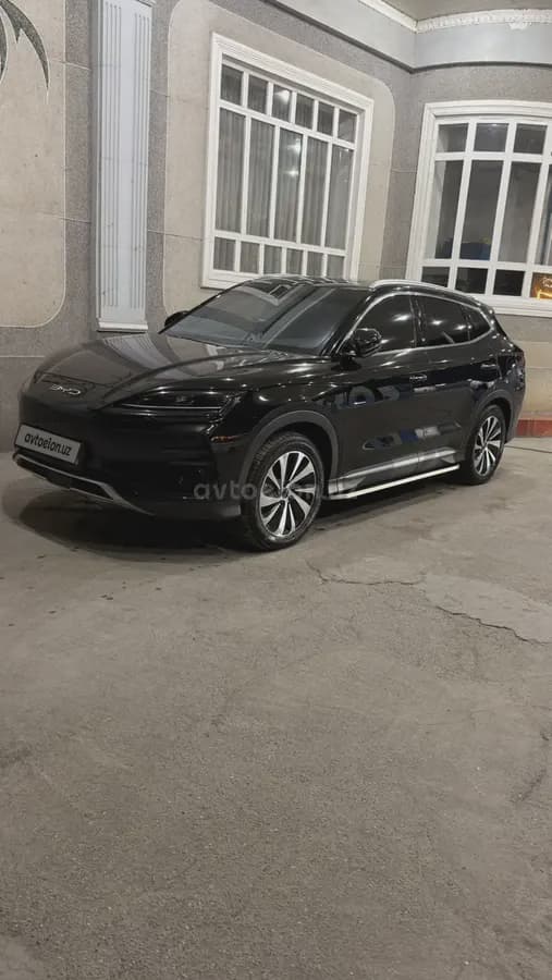 BYD Song Plus EV Champion 2023 — 3