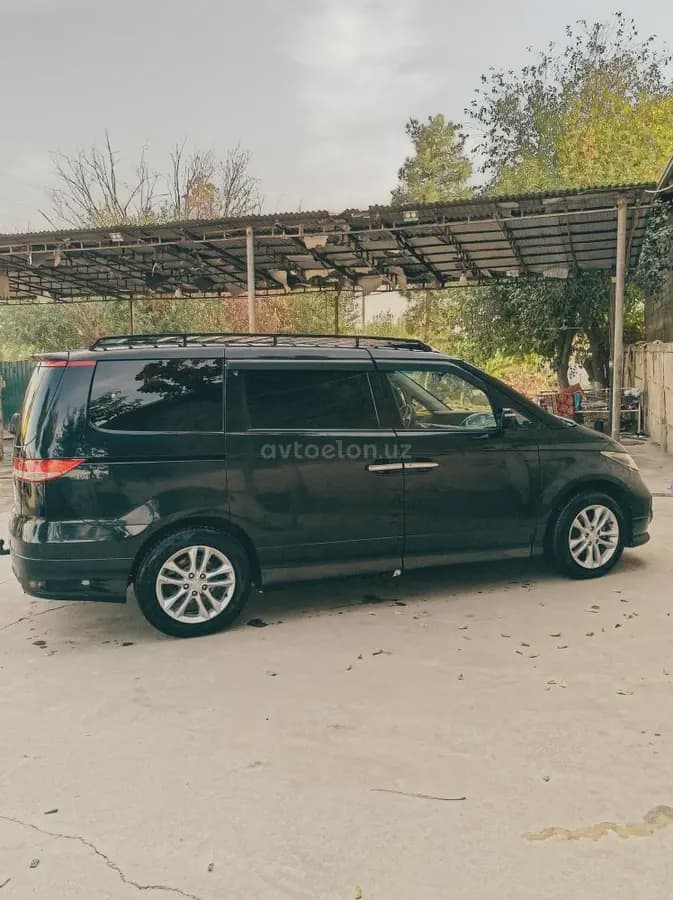 Honda Elysion 2005 — 3