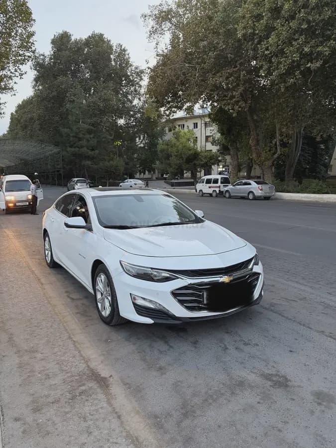 Chevrolet Malibu 2 2020 — 1