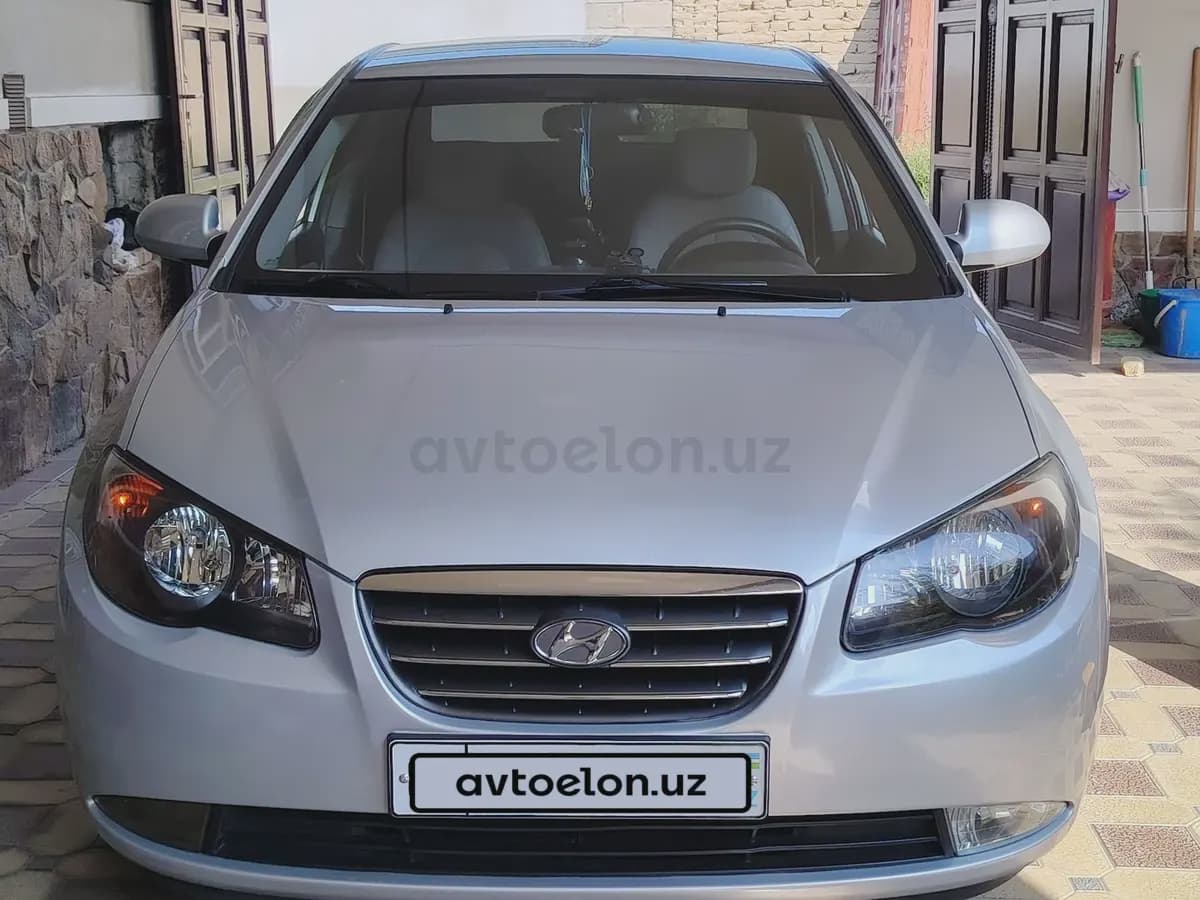 Hyundai Avante 2008 — 1