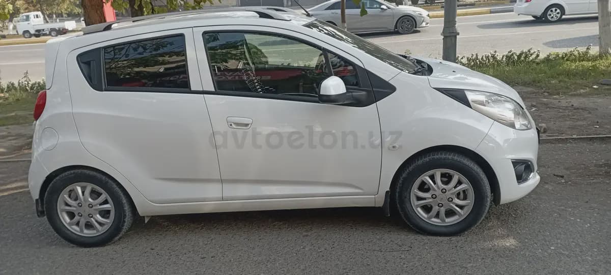 Chevrolet Spark, 2 позиция 2017 — 2