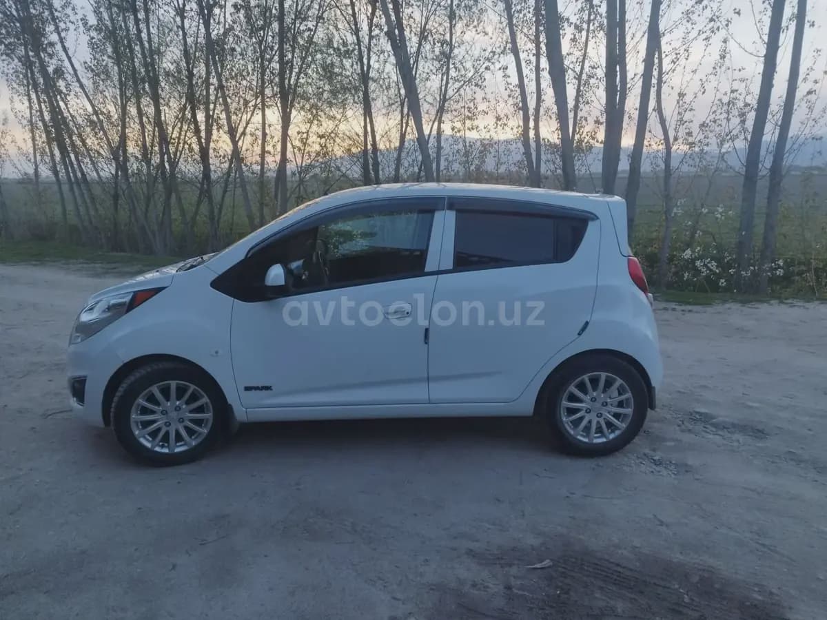 Chevrolet Spark, 4 позиция 2019 — 3