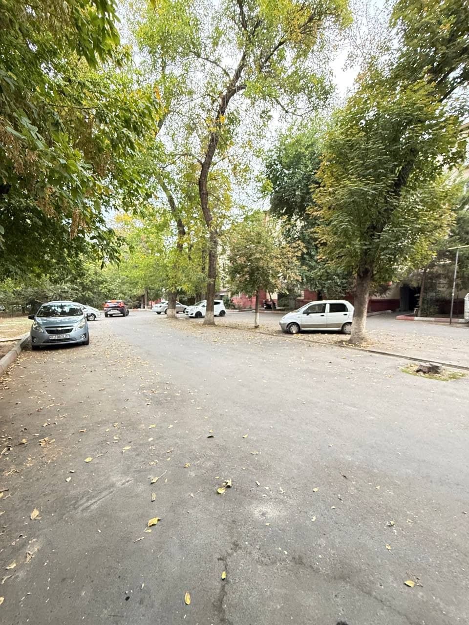 ÷ Кухинур. 1в2/2/4 33м². Балкон: 1.5×3. — 6