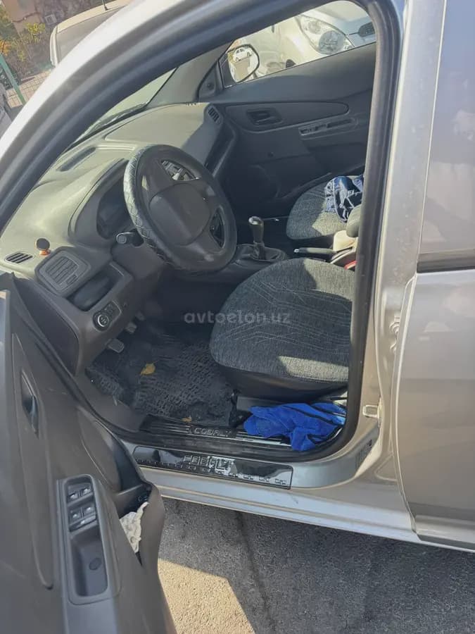 Chevrolet Cobalt, 1 позиция 2014 — 4