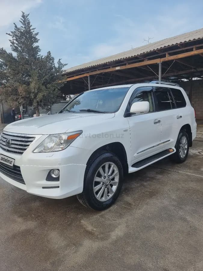 Lexus LX 570 2010 — 2