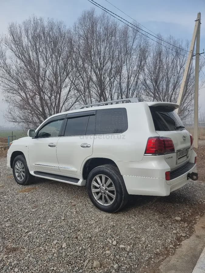 Lexus LX 570 2010 — 5