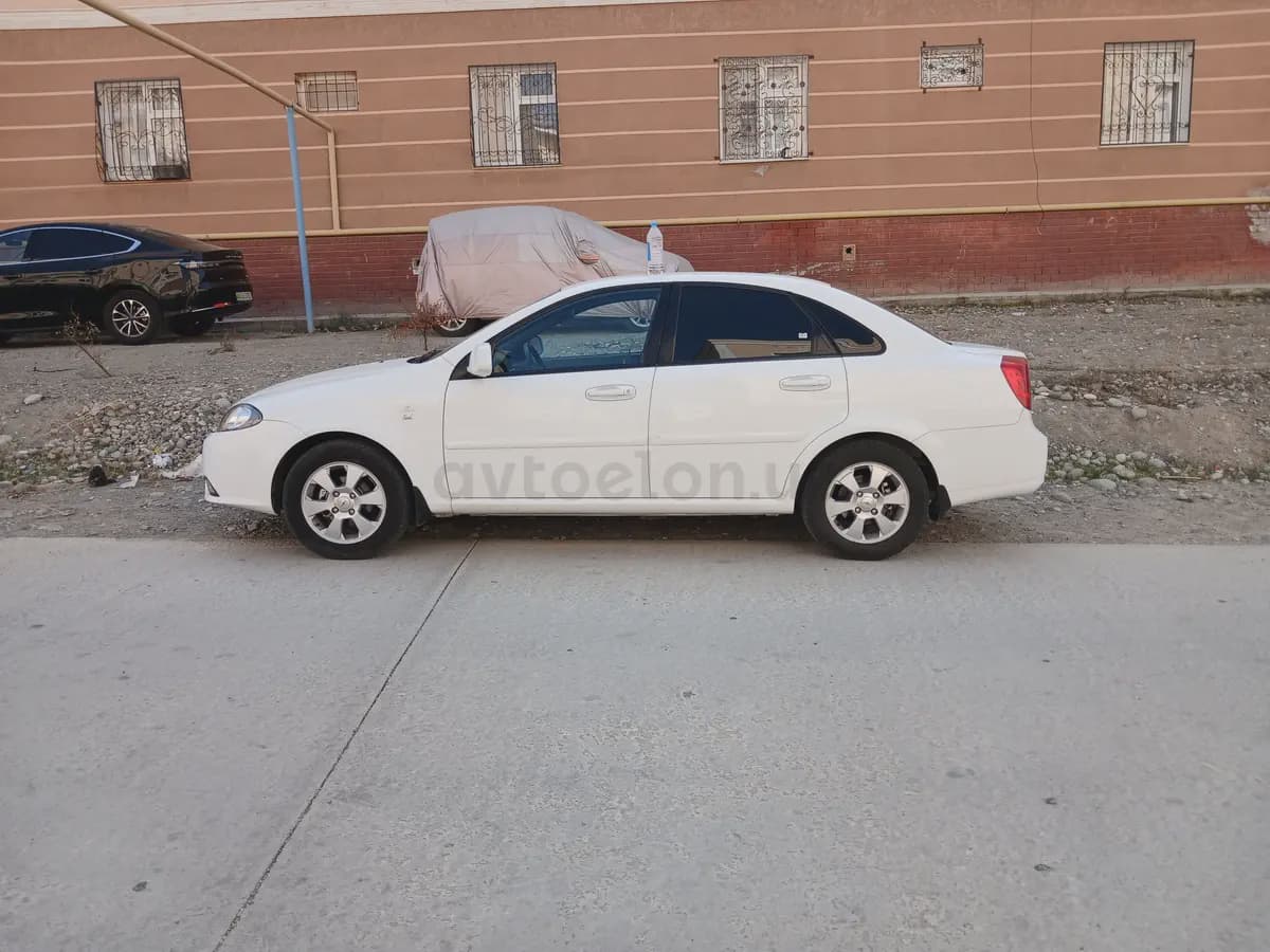 Chevrolet Gentra, 1 позиция Газ-бензин 2019 — 3