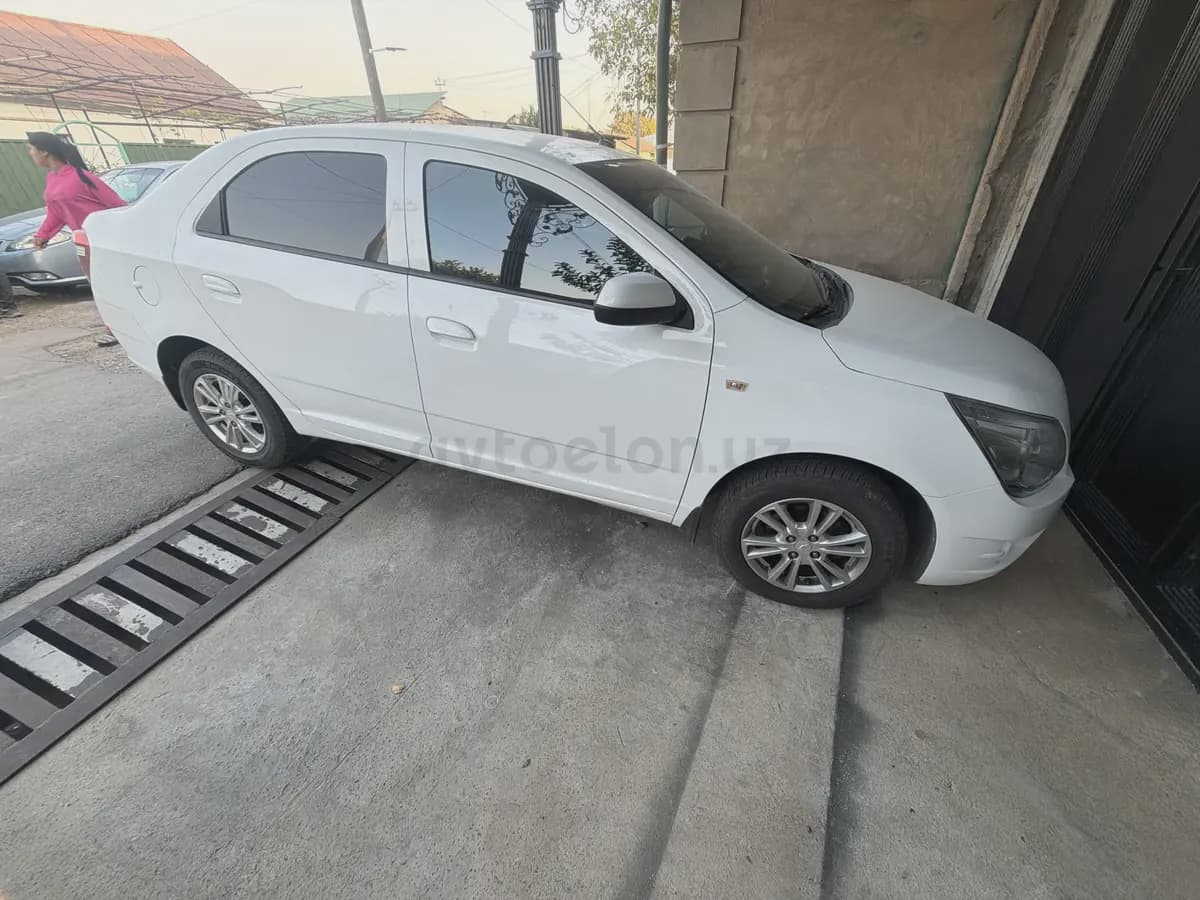 Chevrolet Cobalt, 4 позиция 2022 — 1