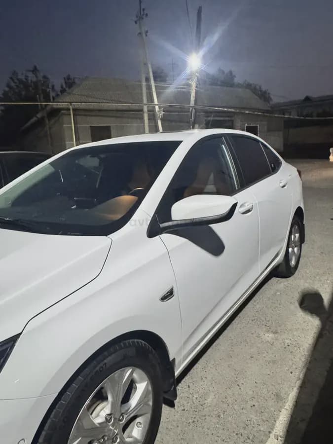 Chevrolet Onix 2024 — 4