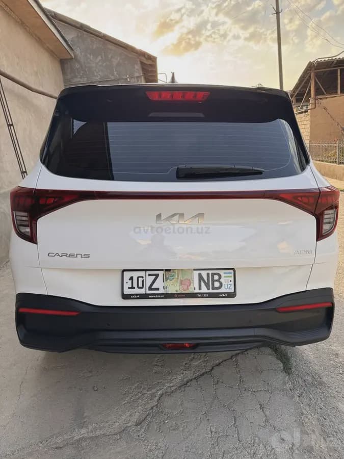 Kia Carens 2025 — 4