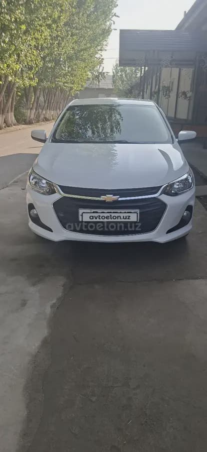 Chevrolet Onix 2024 — 2